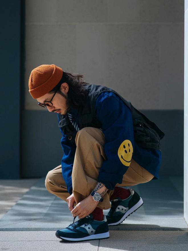 穿Nike、阿迪换成4个中产品牌更高级千亿·国际网站答应我：中年男人运动鞋别(图8)