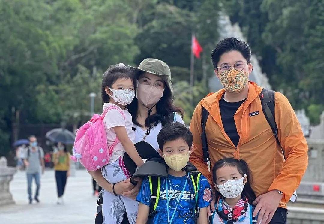 公公吐槽网友却大赞其做法！千亿国际平台郭晶晶育儿遭(图5)