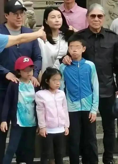 公公吐槽网友却大赞其做法！千亿国际平台郭晶晶育儿遭(图8)