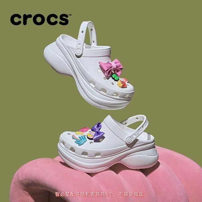 s小鲸鱼洞洞鞋今夏沙滩出街必备！【经典佰搭 平稳舒适】Croc(图5)