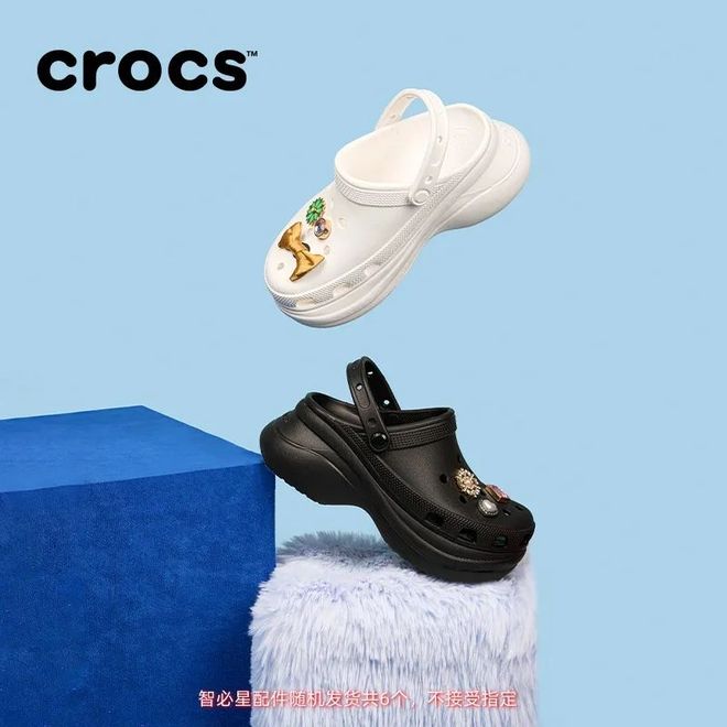 s小鲸鱼洞洞鞋今夏沙滩出街必备！【经典佰搭 平稳舒适】Croc(图3)