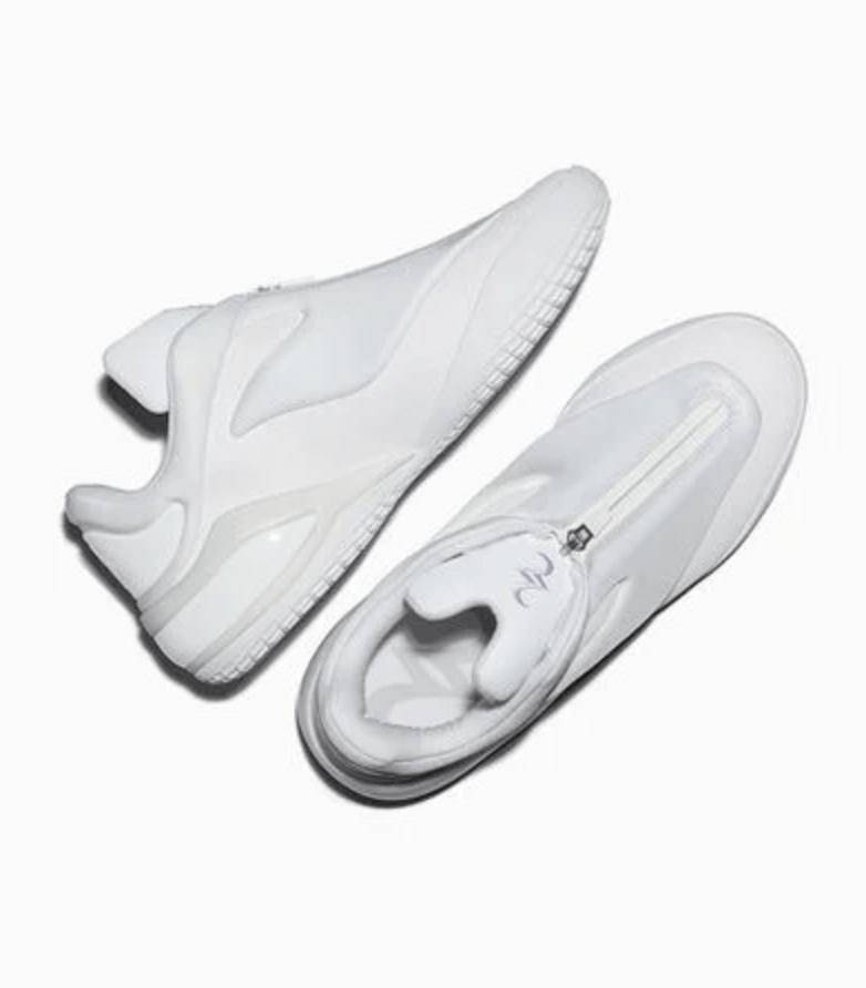 行热潮能延续至2026吗？国际鞋履｜低帮运动鞋的流(图9)